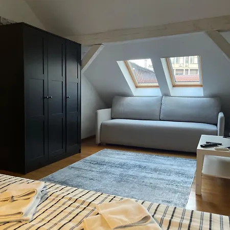 Double Bedroom In Apartamento Belgrado